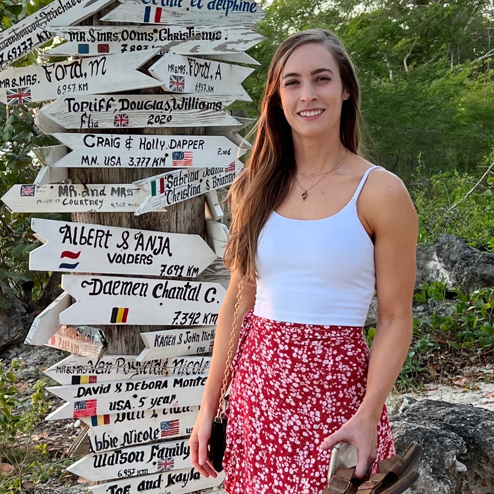 Meet your Posher, Elizabeth